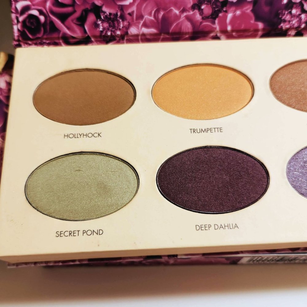 🚫SOLD🚫 Tarina Tarantino Floriculture Eyeshadow Palette x8 eyeshadows - Picture 3 of 10